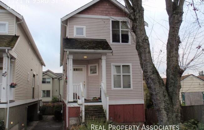 1121 N 93 ST