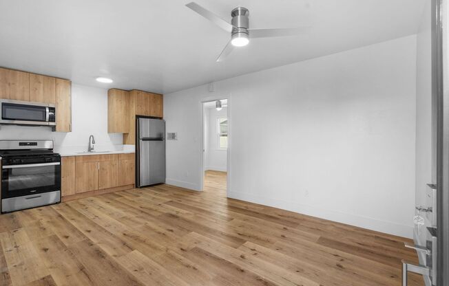 1 bed, 1 bath, $2,300