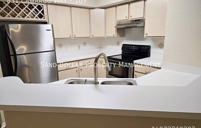 831 CAMARGO WAY