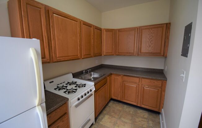 Studio, 1 bath, 450 sqft, $2,046, Unit 2112 O Unit 6