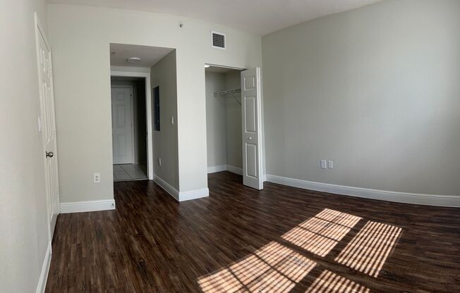 2 beds, 2 baths, 1,204 sqft, $1,993, Unit 10124-B2 - Bostonian