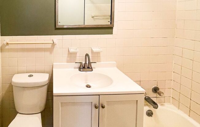 1 bed, 1 bath, 650 sqft, $1,025, Unit Unit 105