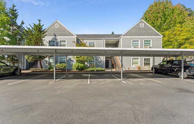 Reedville Commons Apartments in Aloha, Oregon Parking