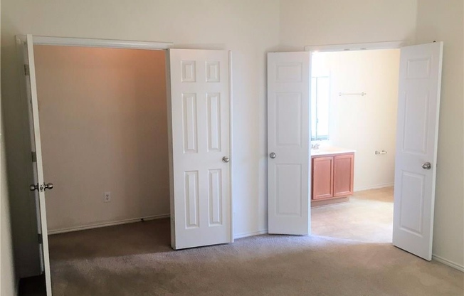 3 beds, 2 baths, $2,250