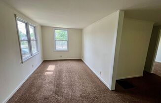 3 beds, 2 baths, $1,200