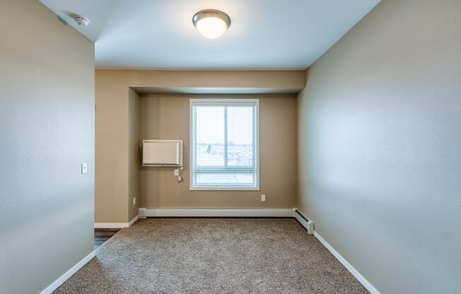 Studio, 1 bath, 611 sqft, $1,015, Unit 112