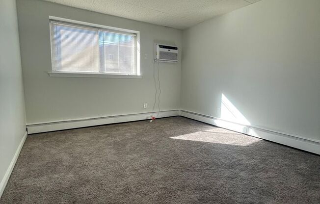 1 bed, 1 bath, 600 sqft, $1,495, Unit D - 24