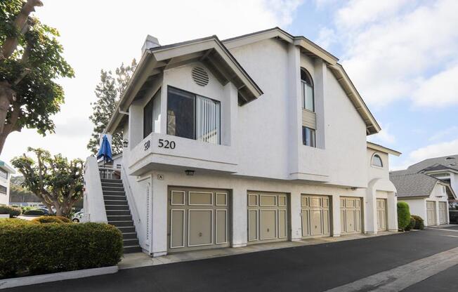 520 Via De La Valle Unit D