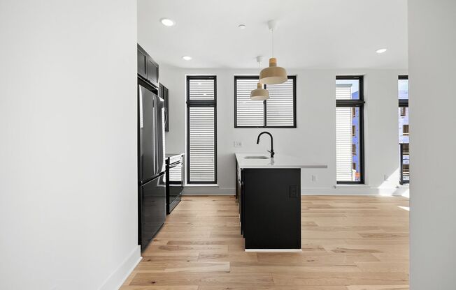 2 beds, 2 baths, 933 sqft, $2,095, Unit 405