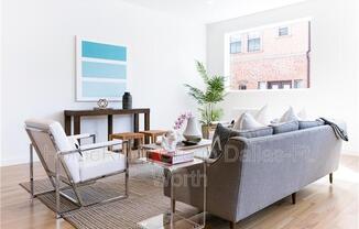 1624 ZOE PL