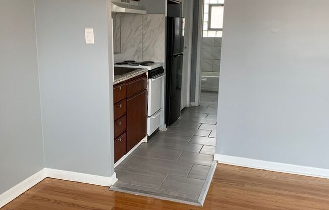 4325 W. 95th St.