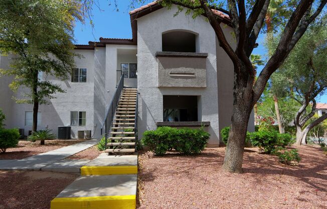 LOVELY CONDO!