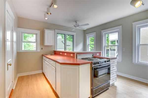 14 W ST