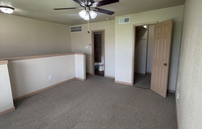1 bed, 1 bath, 682 sqft, $905, Unit 1416