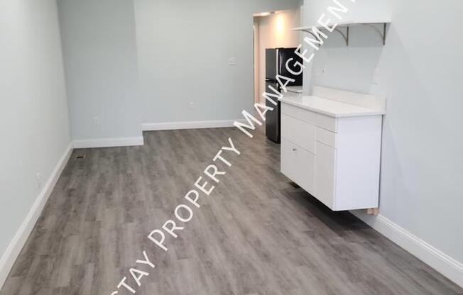104 E 20 ST