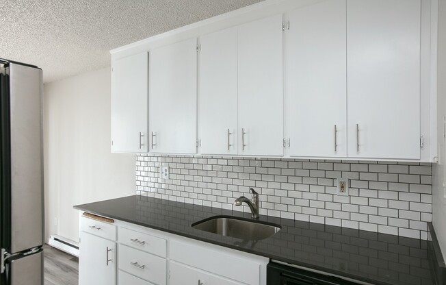 1 bed, 1 bath, 525 sqft, $1,395, Unit 16