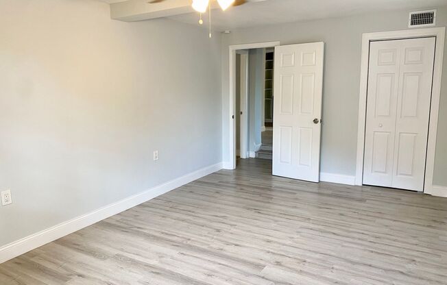 3 beds, 1 bath, $2,495