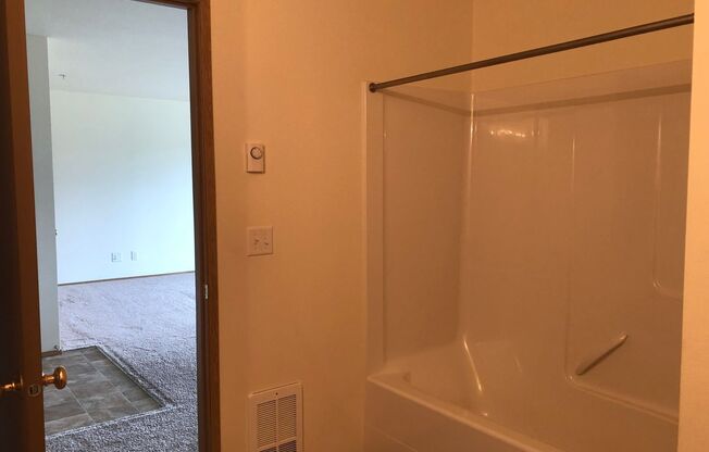 1 bed, 1 bath, 678 sqft, $1,425, Unit 21-302