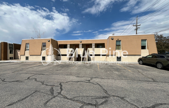 1414 1420 E 17 ST
