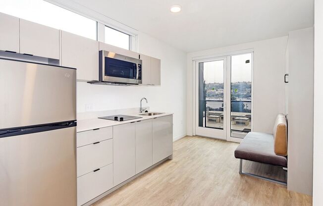 Studio, 1 bath, 214 sqft, $1,145, Unit 306