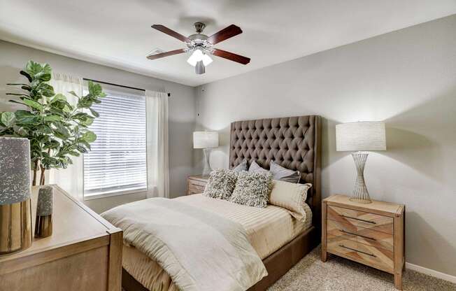 1 bed, 1 bath, 806 sqft, $1,356