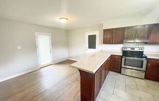 4 beds, 2 baths, $1,695