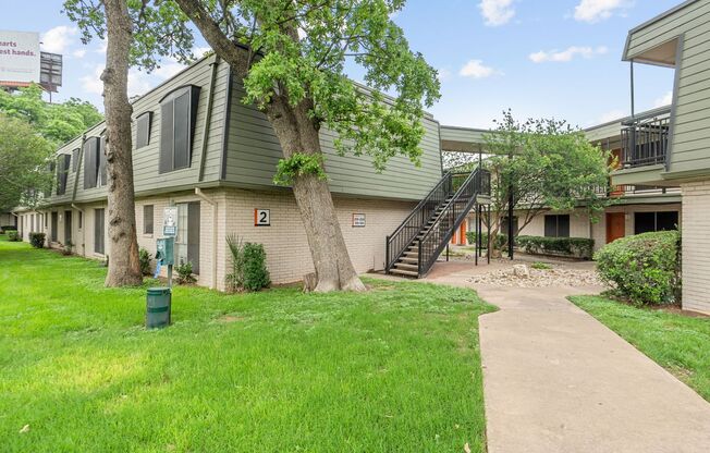 1 bed, 1 bath, 630 sqft, $583