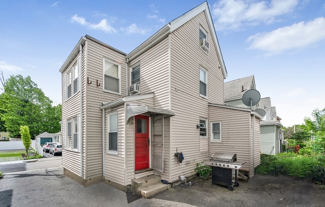 11 MURPHY CT