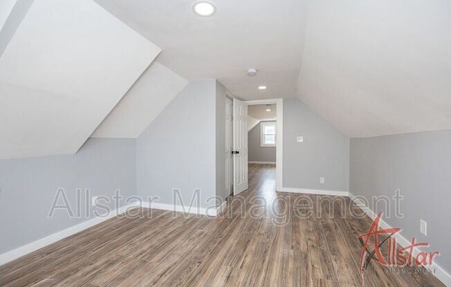 10103 LAMONTIER AVE