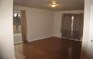 3 beds, 2 baths, $1,200