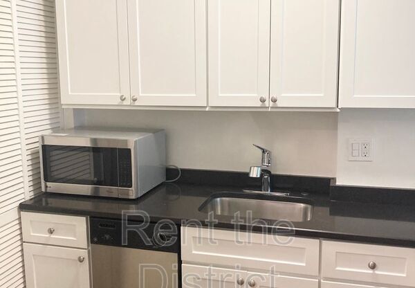 2015 37 ST NW