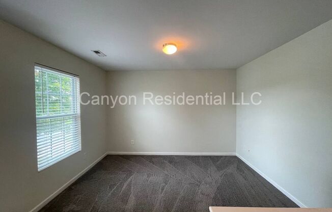 3 beds, 2.5 baths, $1,775