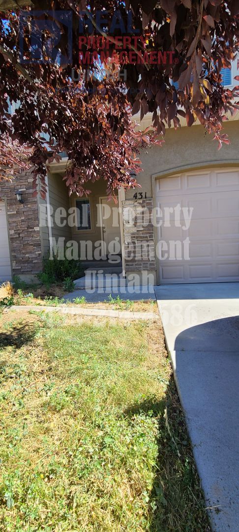3 Bedroom 2.5 Bathrooms Town Home