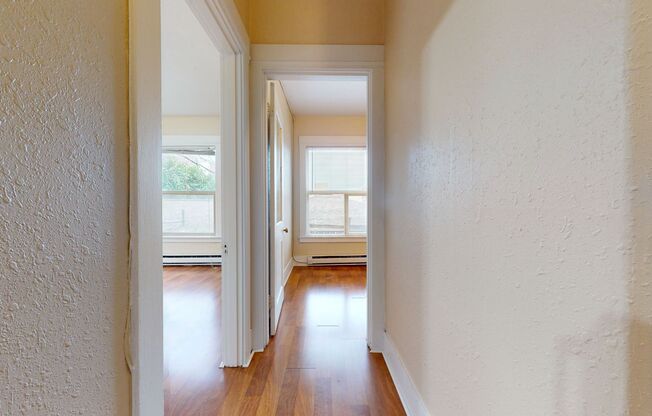 2 beds, 1 bath, $2,445, Unit 209