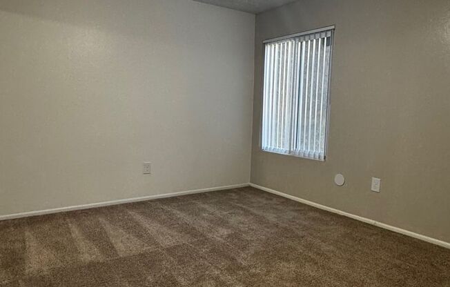 1 bed, 1 bath, 665 sqft, $2,100, Unit 87