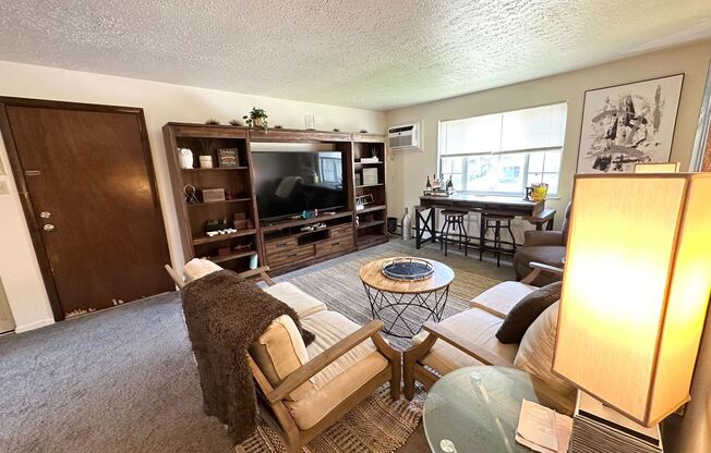 Rent-ready this July: 2 Bedroom and 1 Bathroom apartment in Beaver, PA ~ Apply Now and secure this apartment!