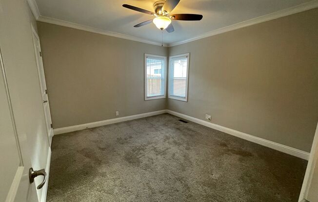 2 beds, 1 bath, $3,295