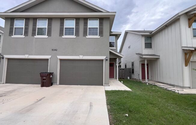 Gorgeous 3-Bed Townhome with Private Yard & Community Perks!