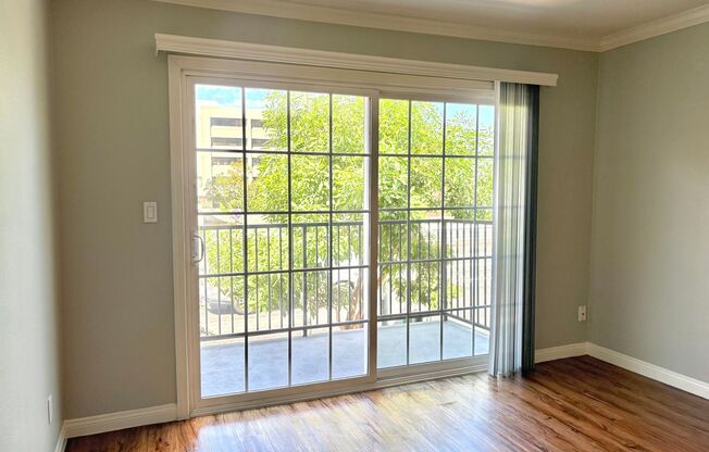 2 beds, 2 baths, 1,100 sqft, $2,900, Unit C048