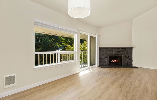 1 bed, 1 bath, 570 sqft, $2,350, Unit 42