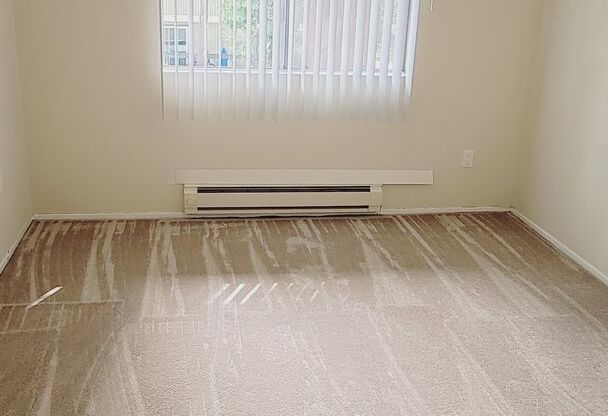 1 bed, 1 bath, 600 sqft, $2,400, Unit 610