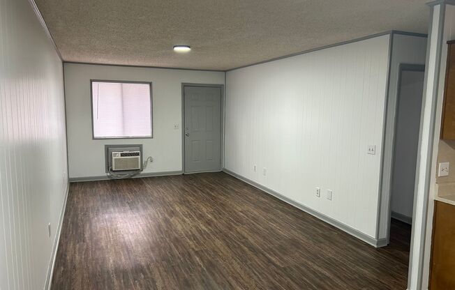 1 bed, 1 bath, 680 sqft, $695, Unit 19