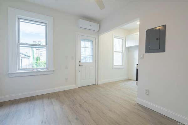 1 bed, 1 bath, $2,350