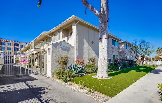 6107 - 6117 11th Ave