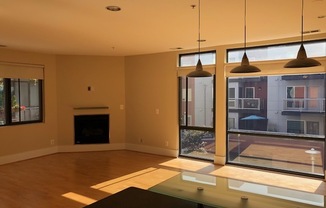 1 bed, 1 bath, $2,625