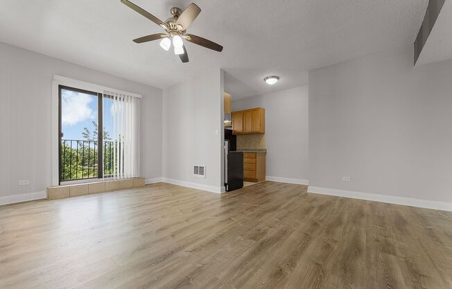 2 beds, 1 bath, 794 sqft, $2,650, Unit 901