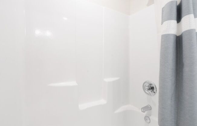 1 bed, 1 bath, 627 sqft, $1,400, Unit #322