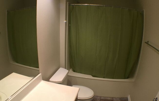 2 beds, 2 baths, $2,000, Unit # 257
