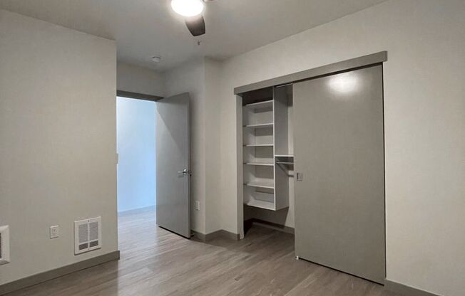 1 bed, 1 bath, 696 sqft, $1,825, Unit 610