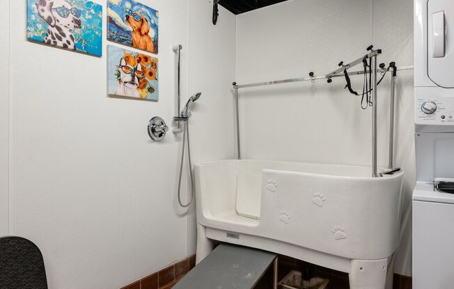 2 beds, 1 bath, 950 sqft, $1,799, Unit 109
